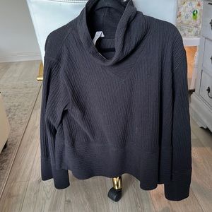 Lululemon pullover turtleneck